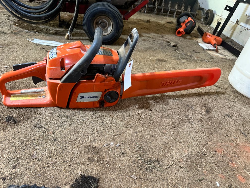 Husqvarna 235 Chainsaw