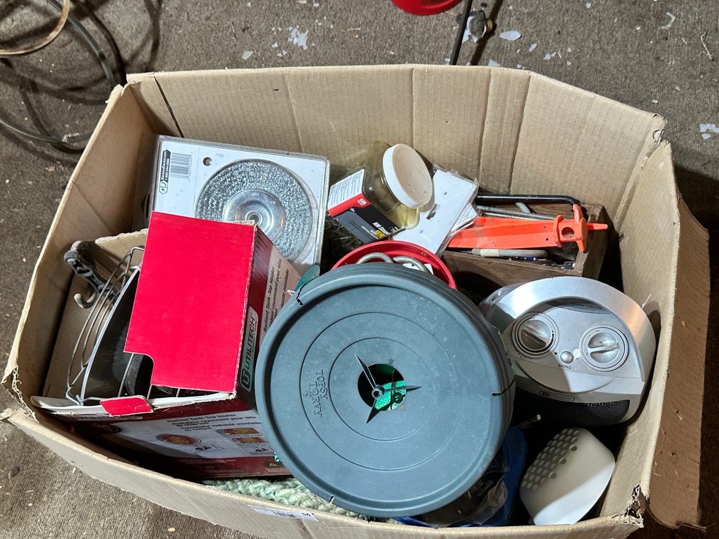 Assorted Shop Items and heaters