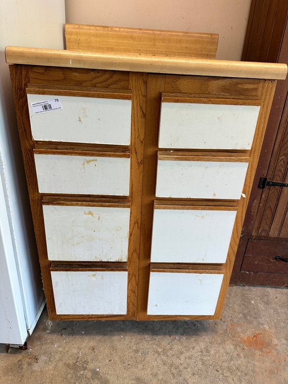 8 Drawer cabinet