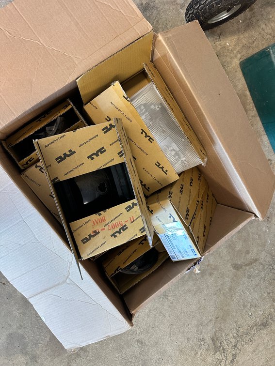 Assorted Head/Tail Lights