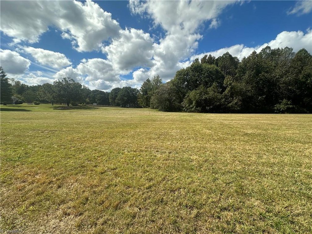 Image for Home For Sale in Oakridge - 8410 Linville Road