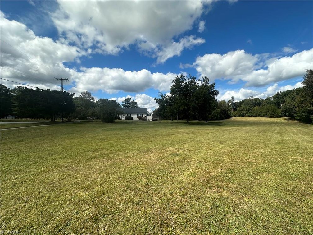 Image for Home For Sale in Oakridge - 8410 Linville Road