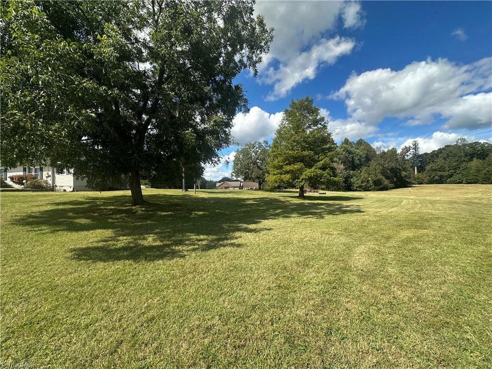 Image for Home For Sale in Oakridge - 8410 Linville Road