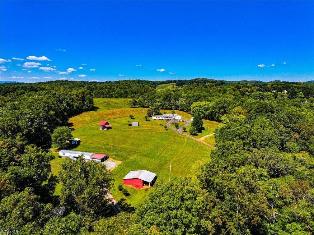 Image for Home For Sale in Pilot Mountain - 182 Black Walnut Trail