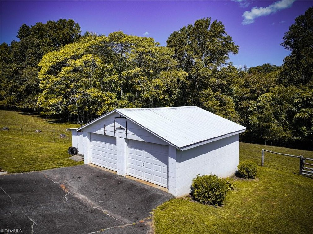 Image for Home For Sale in Pilot Mountain - 182 Black Walnut Trail