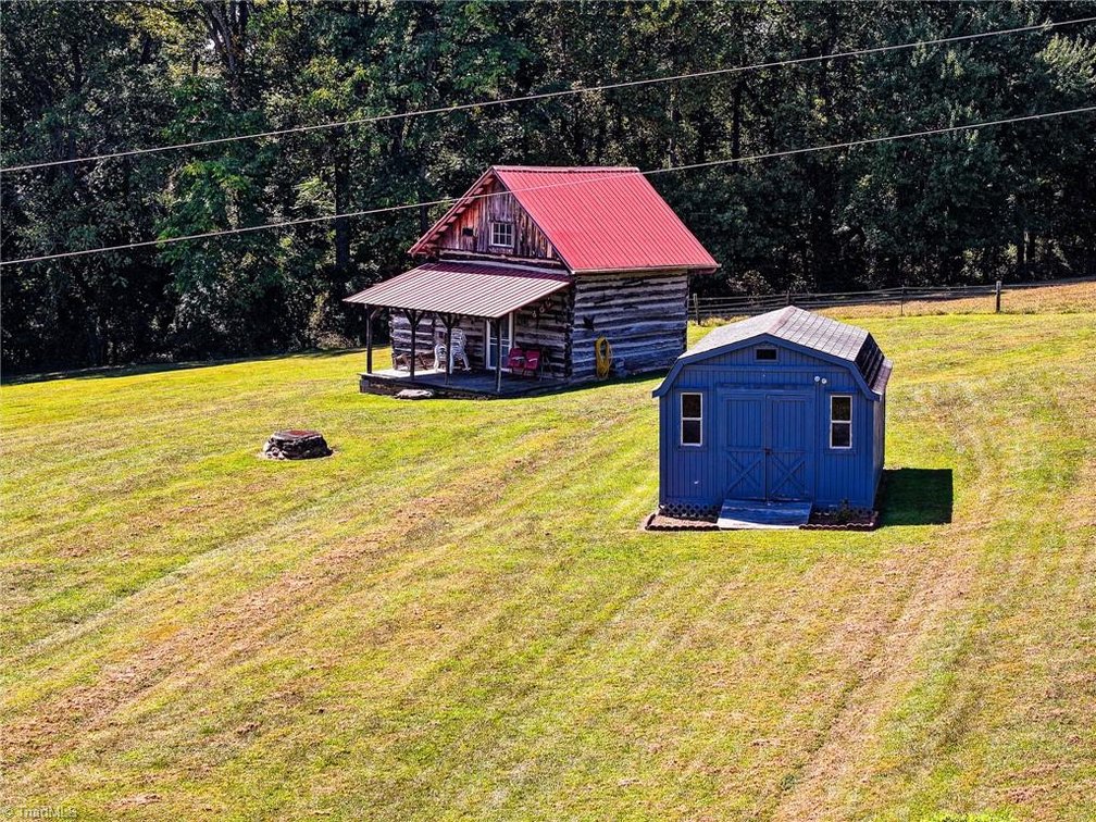 Image for Home For Sale in Pilot Mountain - 182 Black Walnut Trail