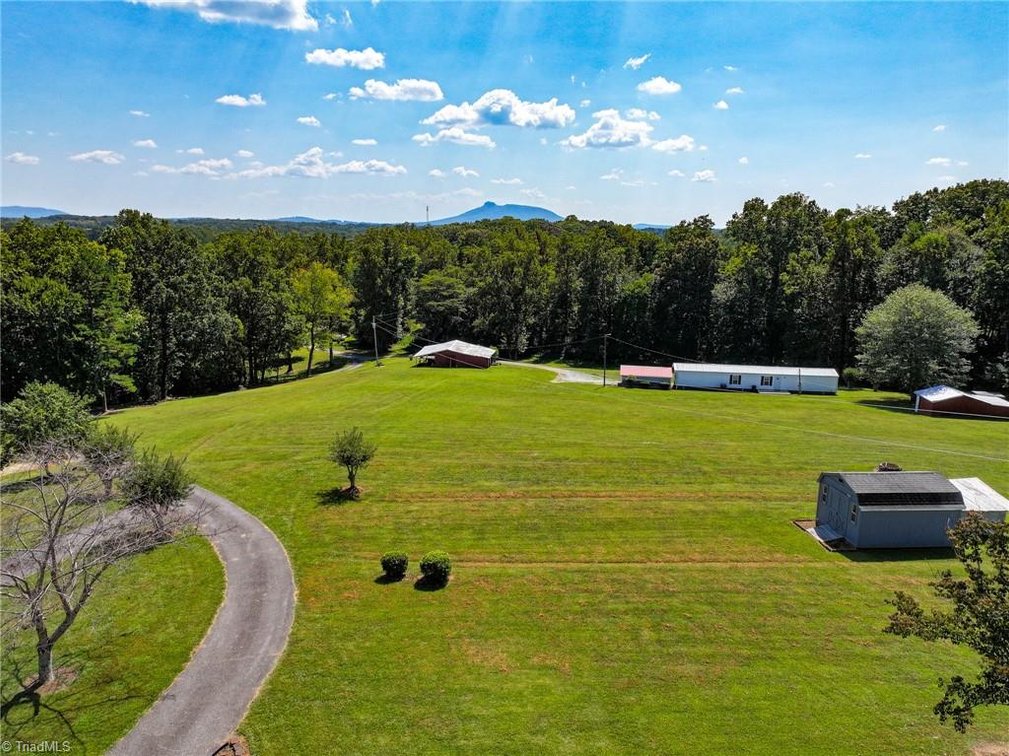 Image for Home For Sale in Pilot Mountain - 182 Black Walnut Trail