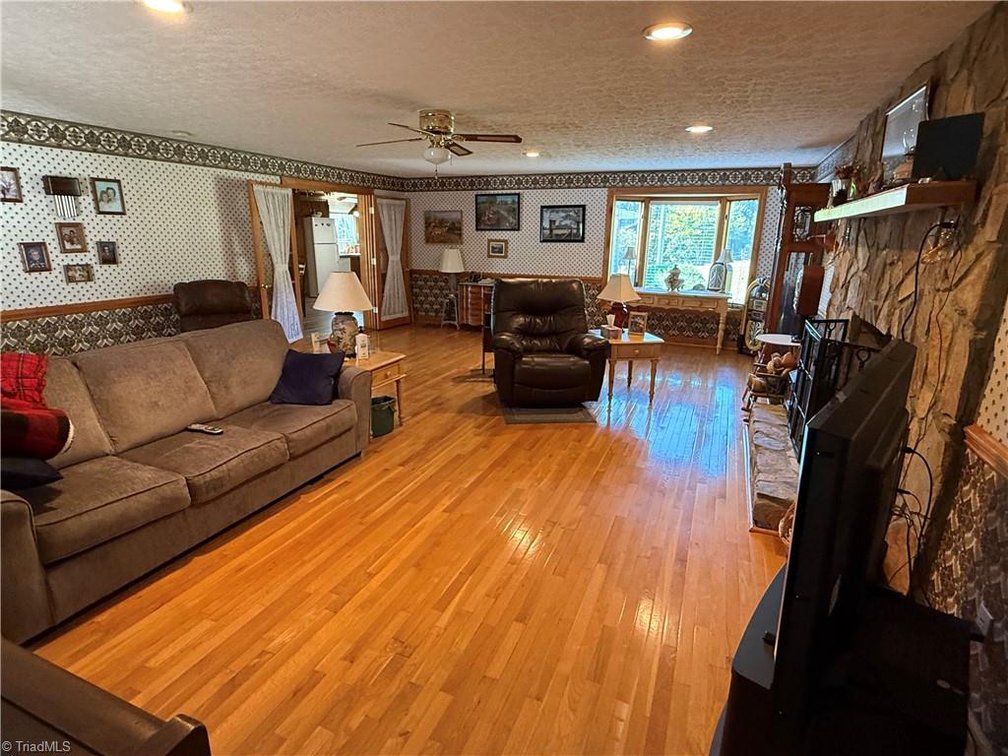 Image for Home For Sale in Pilot Mountain - 182 Black Walnut Trail