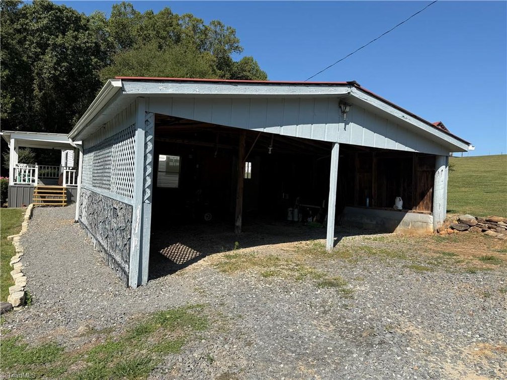 Image for Home For Sale in Pilot Mountain - 182 Black Walnut Trail