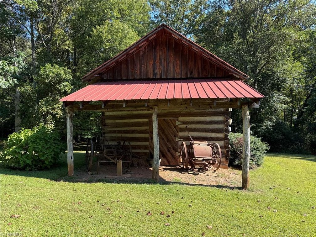 Image for Home For Sale in Pilot Mountain - 182 Black Walnut Trail