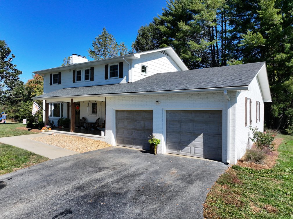 Image for Home For Sale in Mount Airy - 2140 Pipers Gap Road