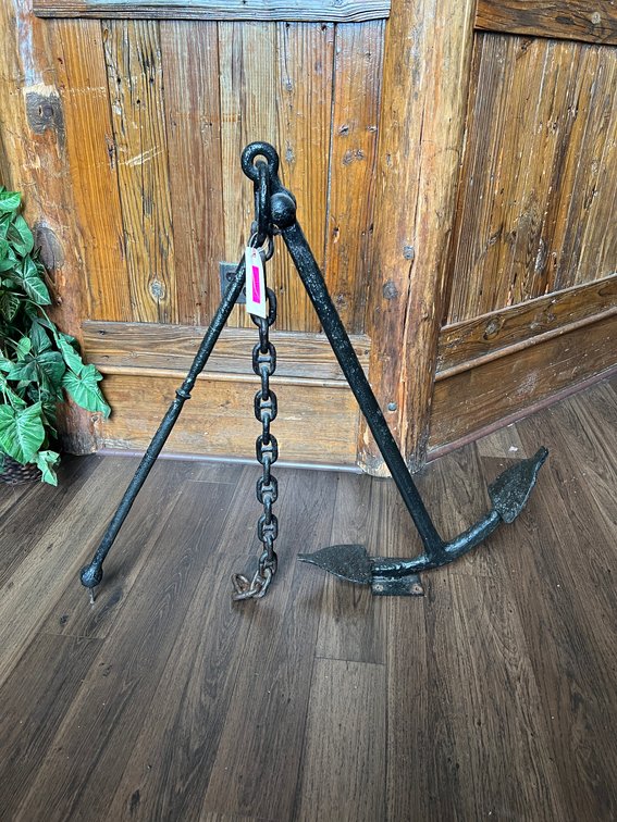 Iron anchor