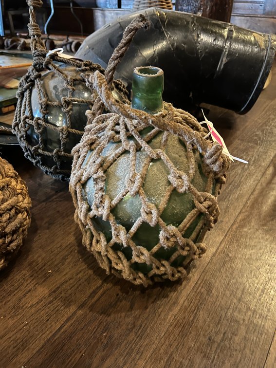 Glass jug