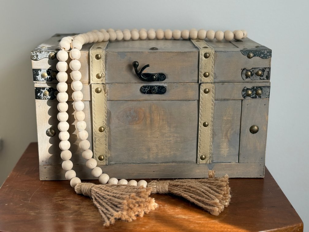 Decorative chest & tassel