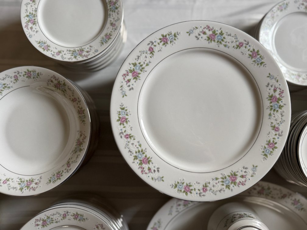 Royal Majestic dishes