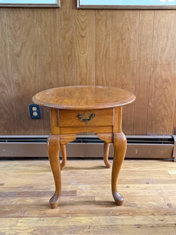 Oak end table