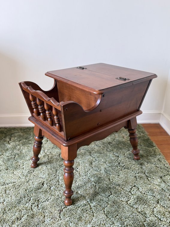 1970s Vintage maple end table