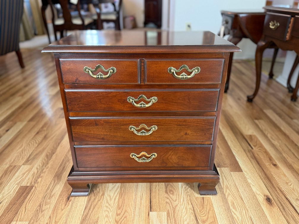Thomasville 4 drawer side table