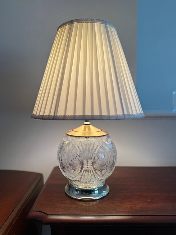 Cut glass table lamp
