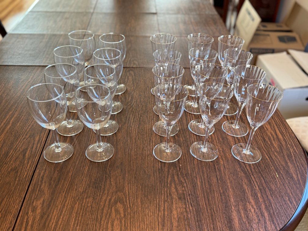 20 Wine glasses