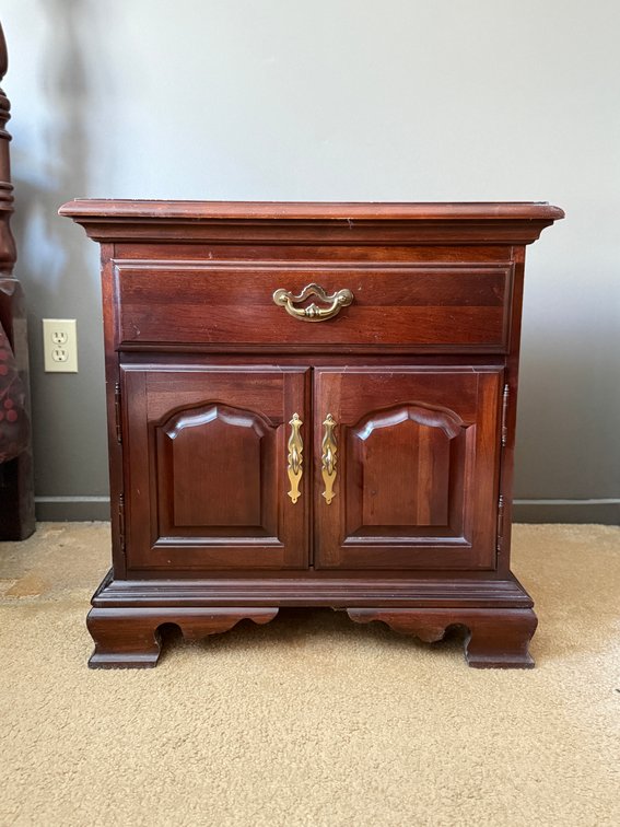 Thomasville nightstand