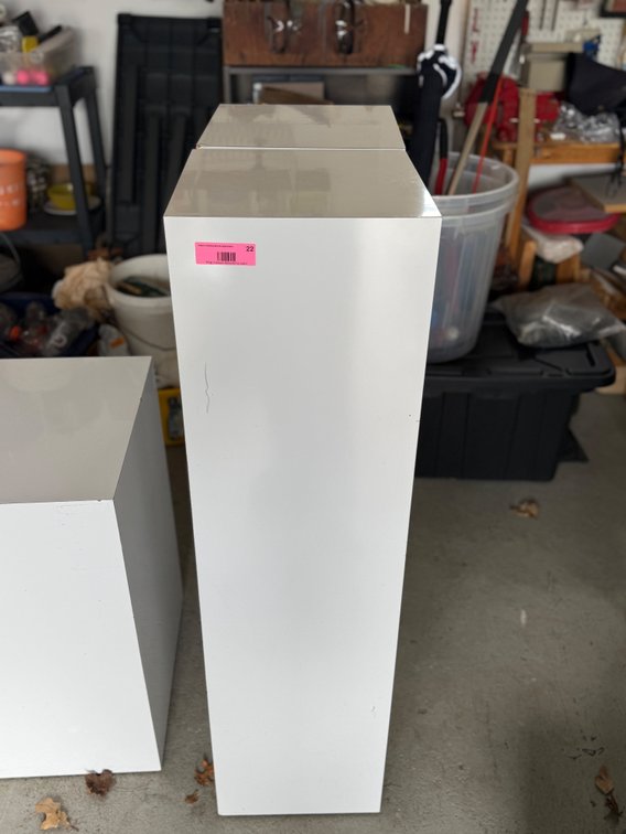 Merchandise Pedestals