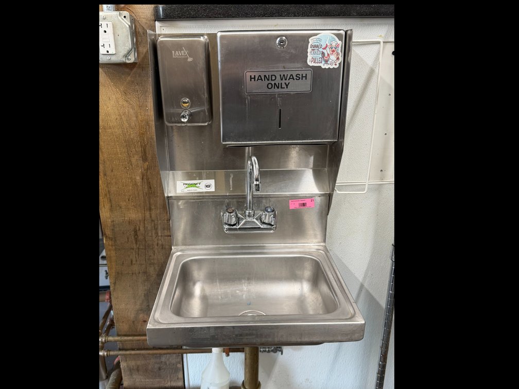 Hand sink/ wash station