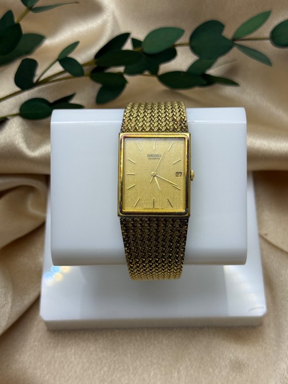 Vintage Seiko Tank-Style Dress Watch