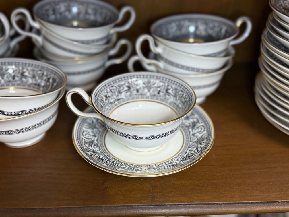Wedgewood china, "Florentine Black"
