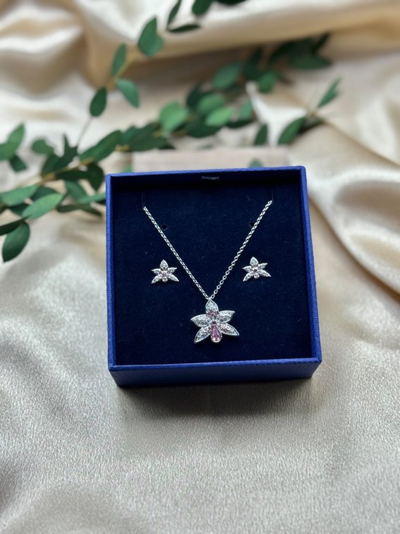 Swarovski Orchid Necklace & Earring Set