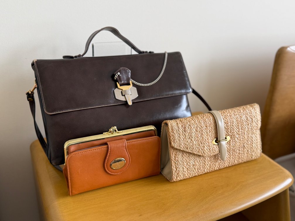 Vintage leather & seagrass purse
