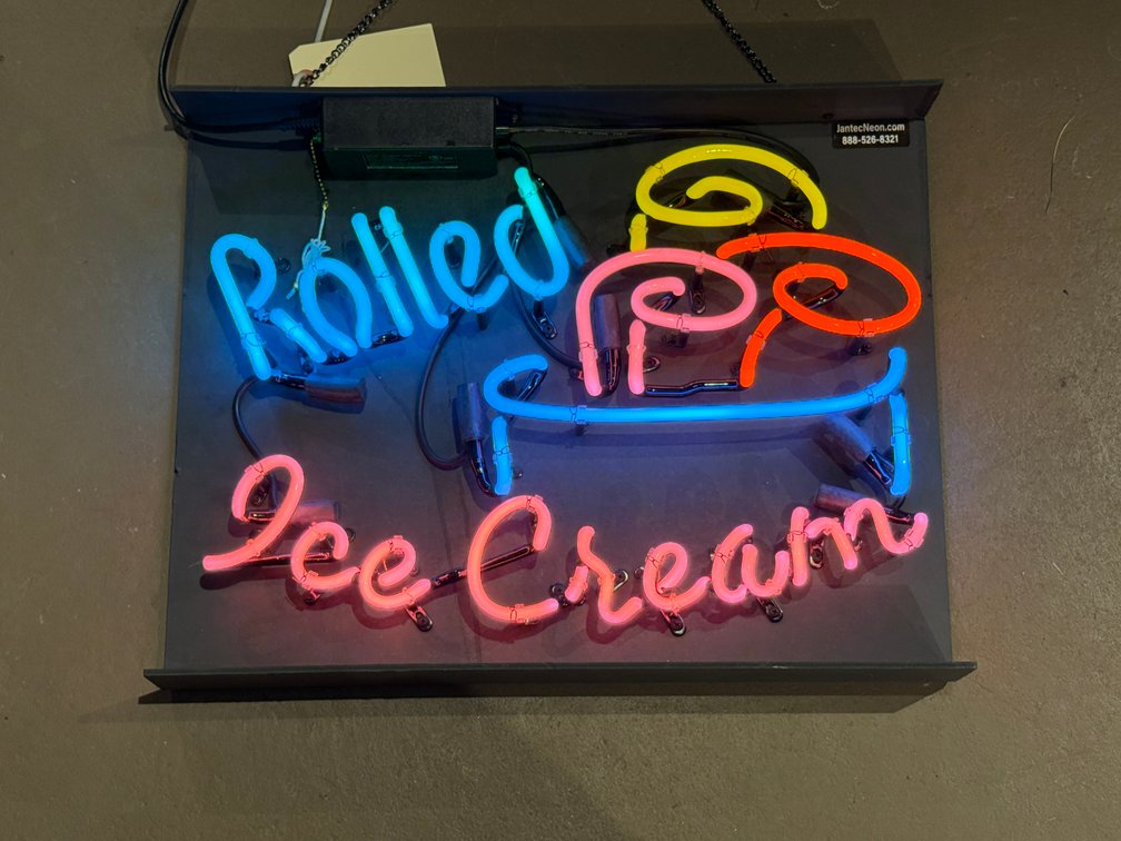 Neon rolled ice cream sign, TESTED