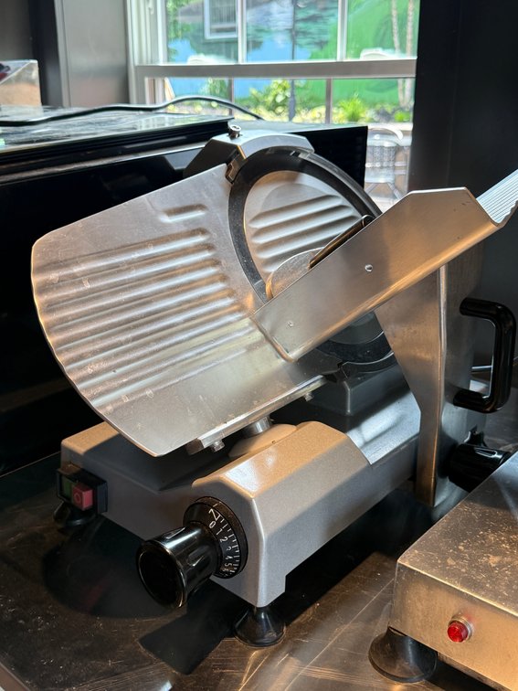 Small catering slicer, TESTED