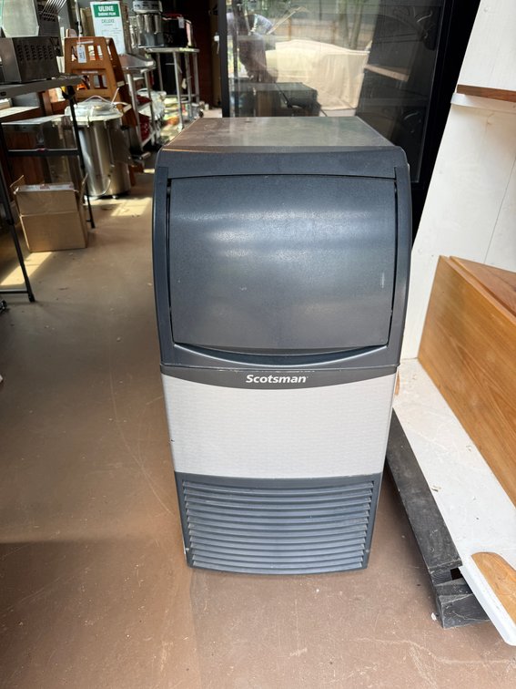 Scotsman ice maker, TESTED