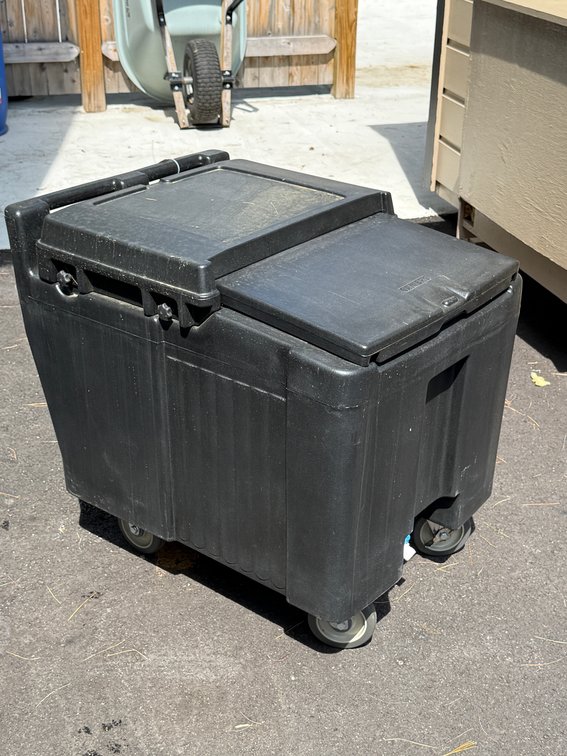Cambro mobile ice caddy