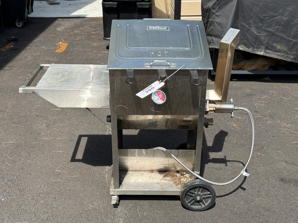 Bayou Classic propane fryer, TESTED