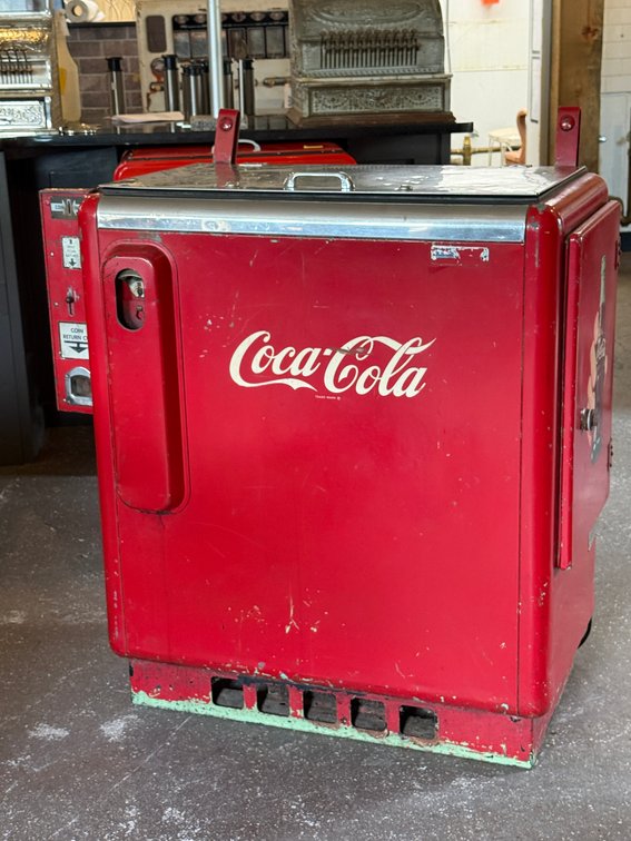Vintage Coca Cola cooler, TESTED