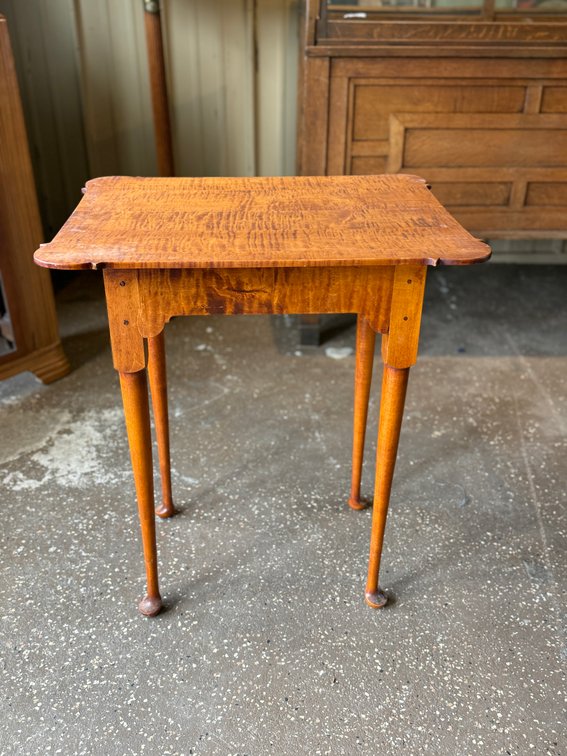 Tiger maple tea table