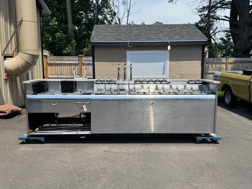 12-Foot Antique Soda Fountainette
