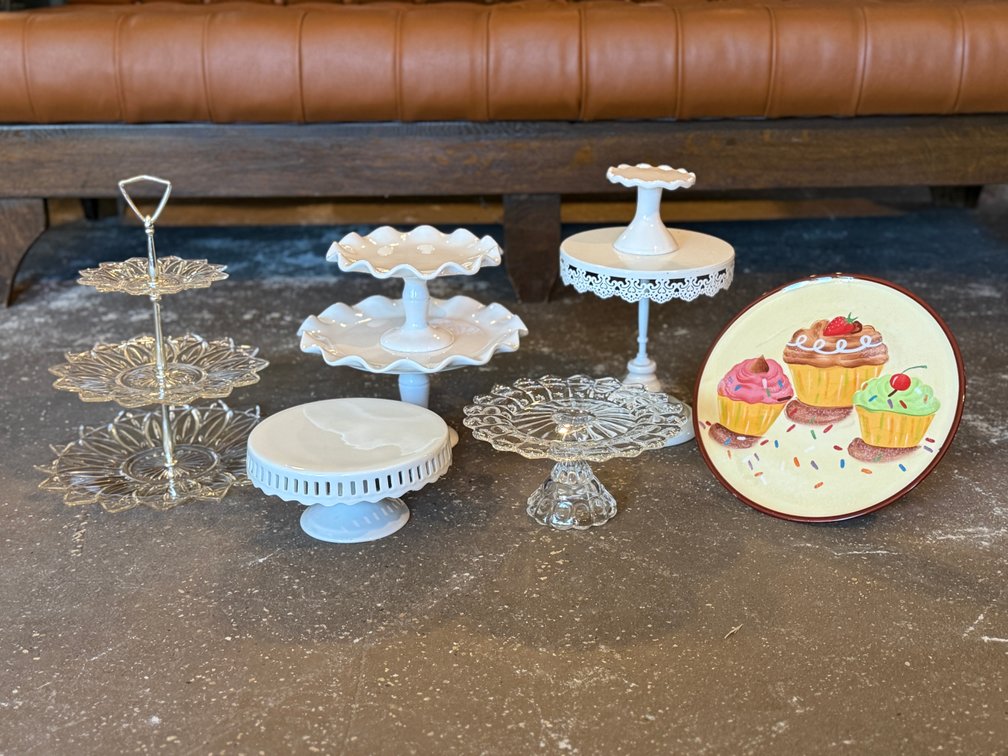 7 Cake Display Stands