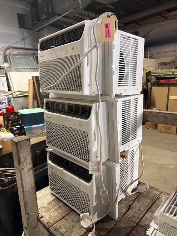 Hisense 8000 BTU Window Air Conditioners (3)