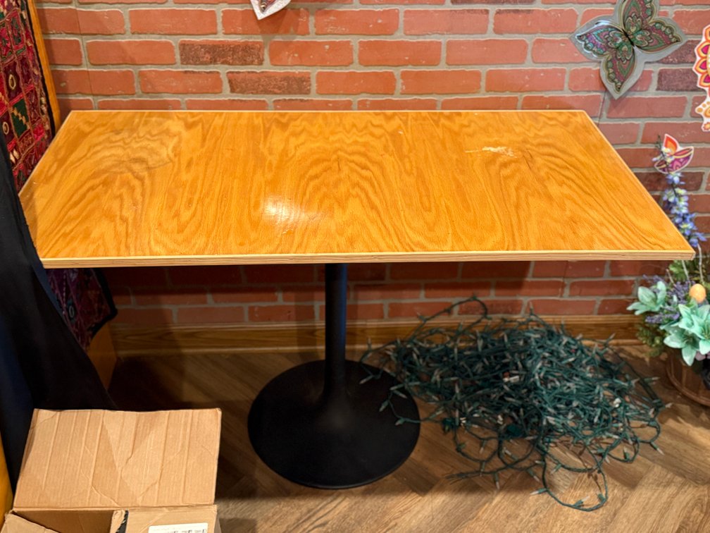10 dining tables