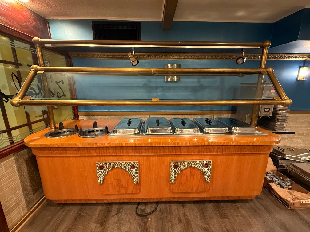 Fancy portable steam table 