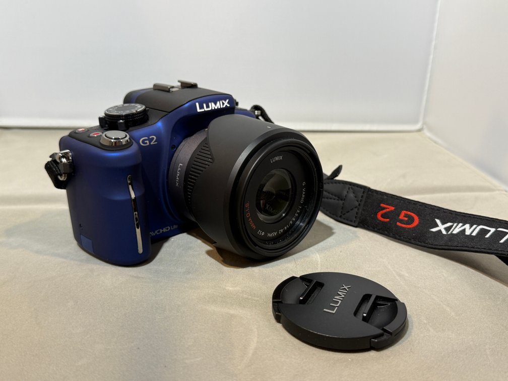 Lumix DMC-G2K digital camera 