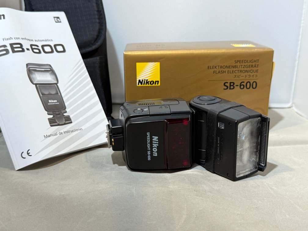 Nikon speed light 