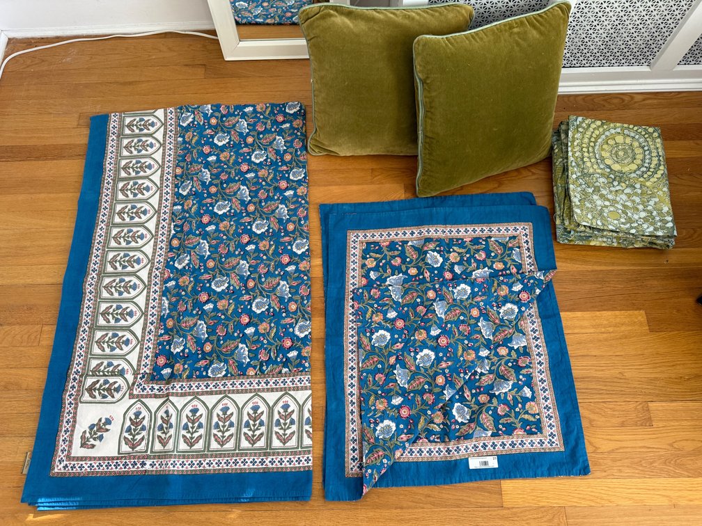 Vintage King duvets & pillows
