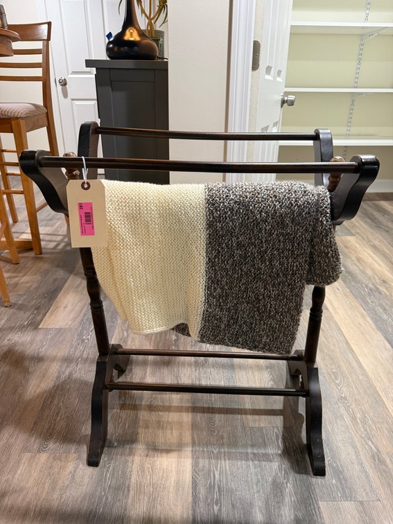 Antique quilt holder & throw