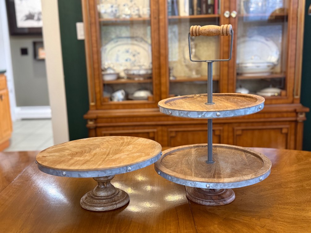 Rustic dessert & cake stands