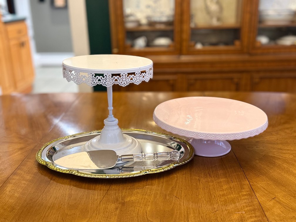 2 cake stands, MCM tray & server