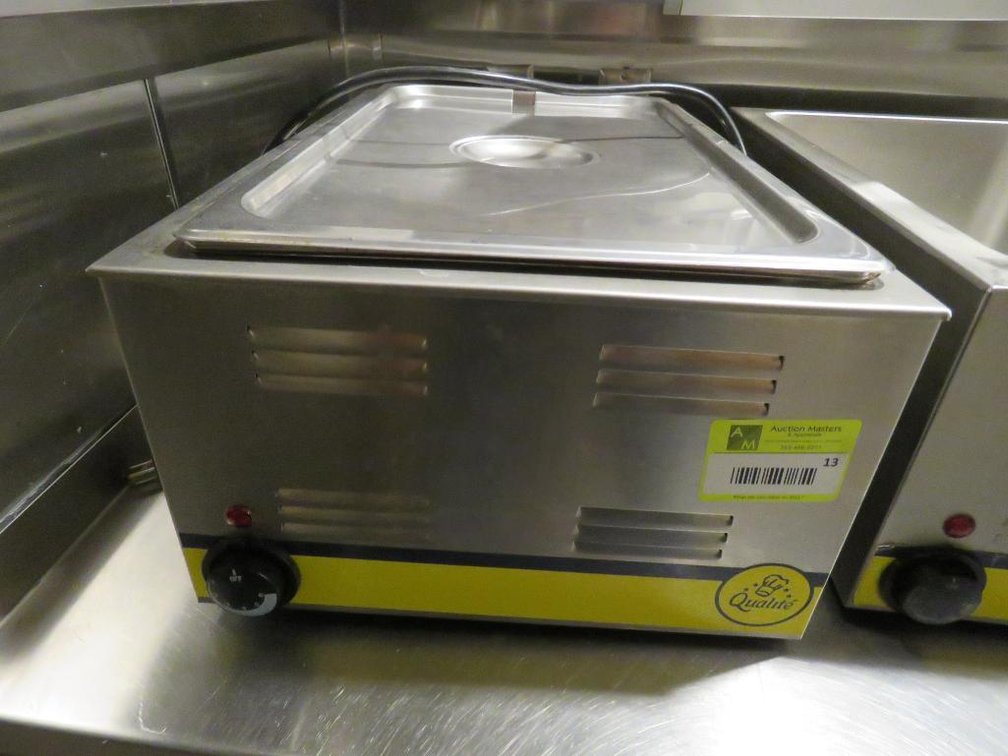 Qualite Food Warmer, 1200W, Model RDFW-1200NP with Drain Pan and Lid